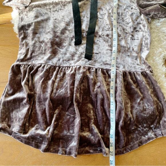 Pleione velvet style tie back peplum blouse womens size medium N dark neutral - Picture 5 of 5